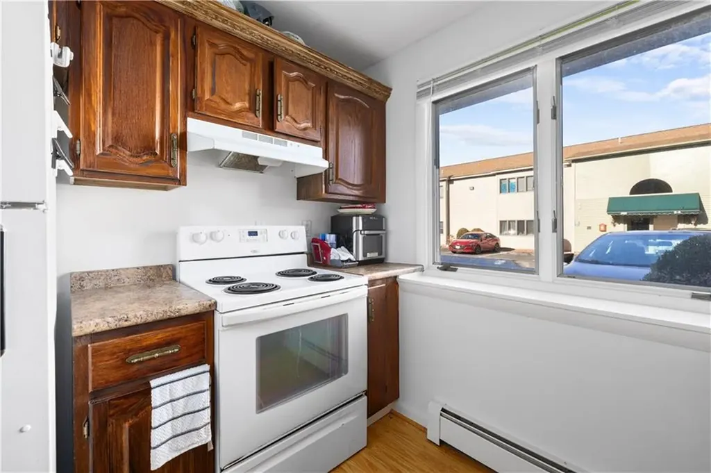 13 Village Court West Warwick RI 02893