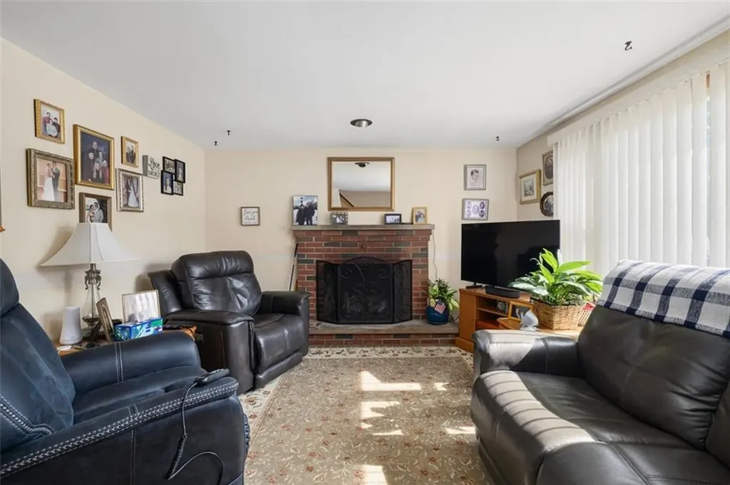 28 Lincoln Avenue Cranston RI 02920