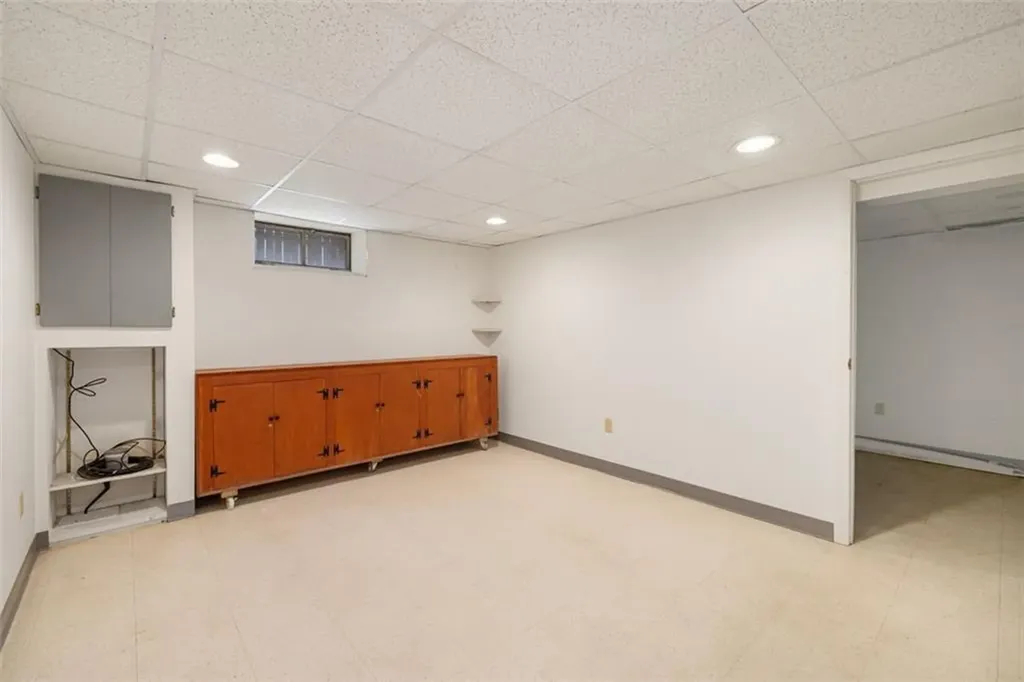 28 Lincoln Avenue Cranston RI 02920