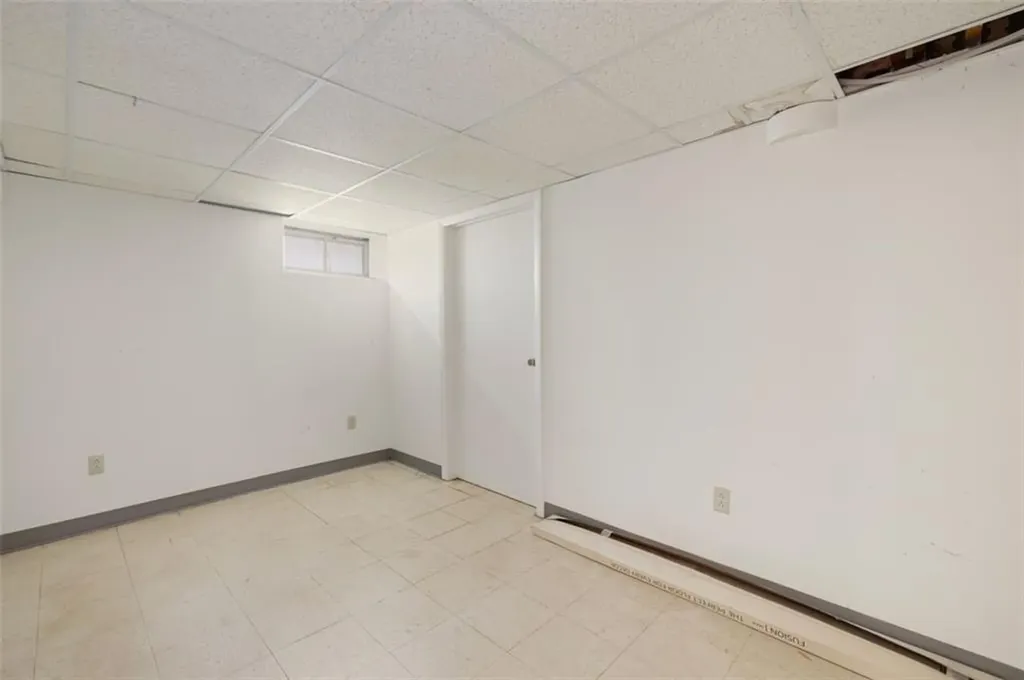 28 Lincoln Avenue Cranston RI 02920