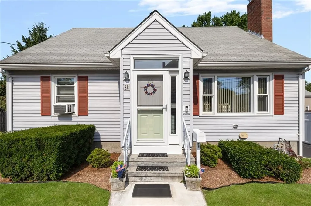 28 Lincoln Avenue Cranston RI 02920
