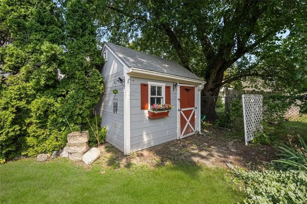 28 Lincoln Avenue Cranston RI 02920