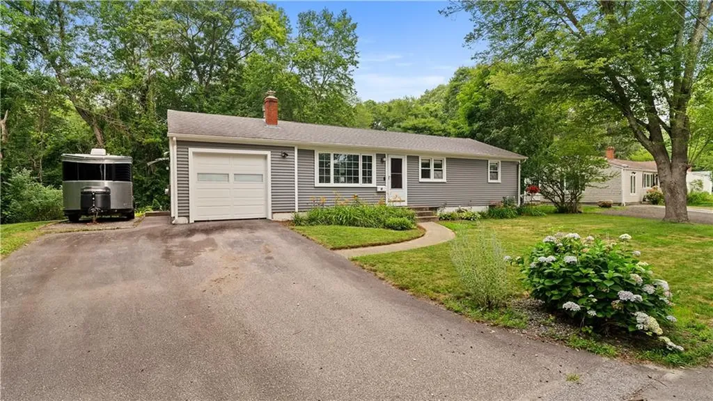 40 Sachem Road North Kingstown RI 02852