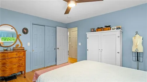 40 Sachem Road North Kingstown RI 02852