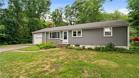 40 Sachem Road North Kingstown RI 02852