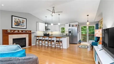 40 Sachem Road North Kingstown RI 02852