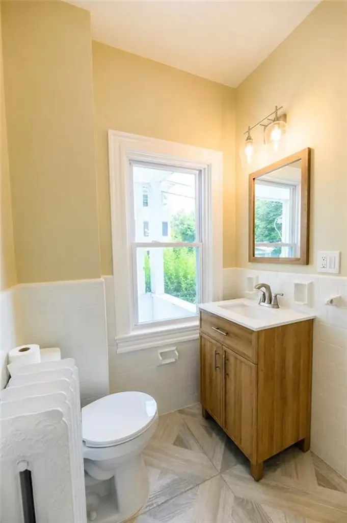 15 Redfern Street North Providence RI 02911