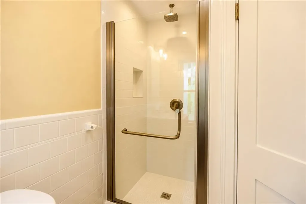 15 Redfern Street North Providence RI 02911
