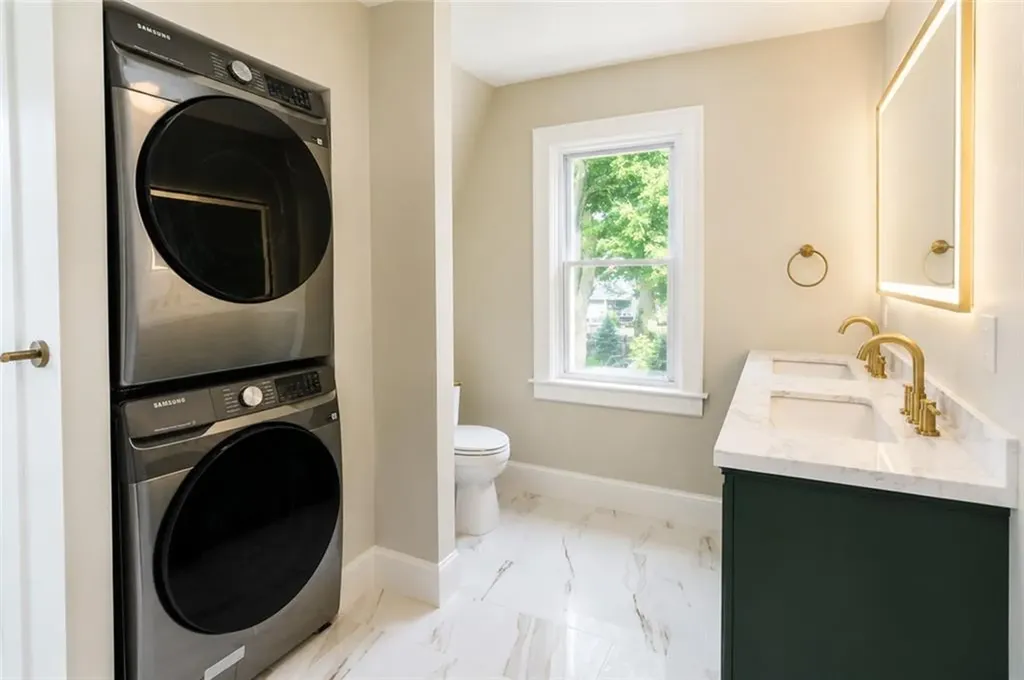 15 Redfern Street North Providence RI 02911