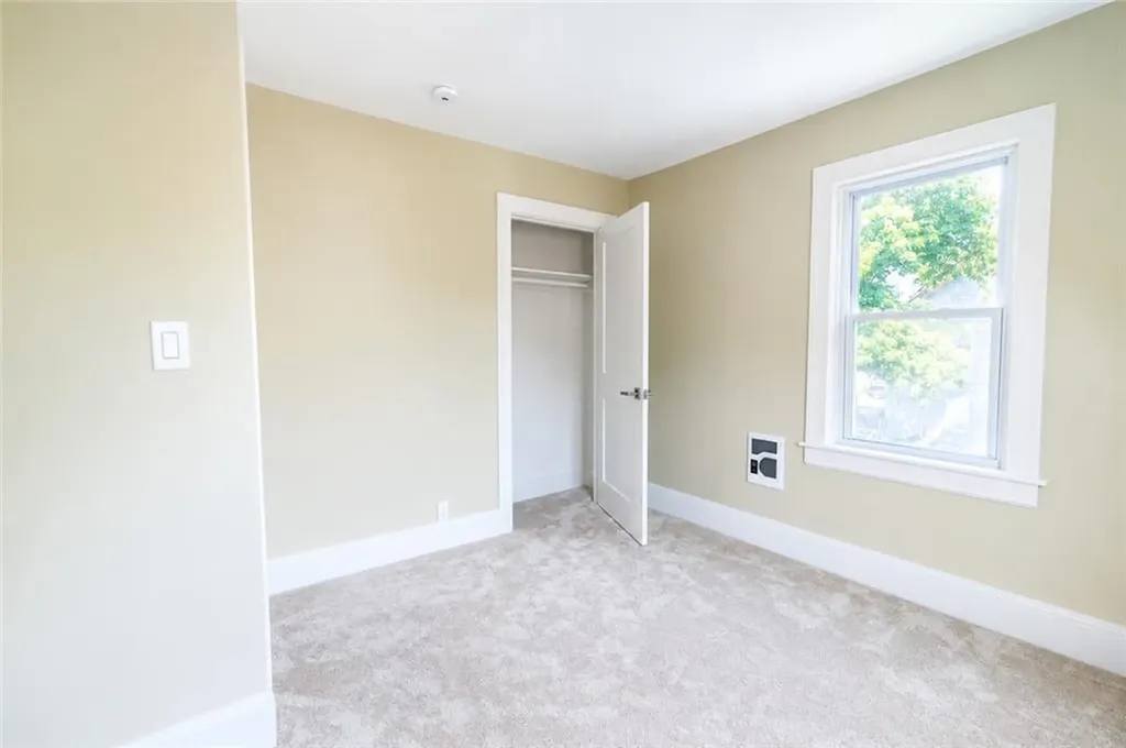 15 Redfern Street North Providence RI 02911