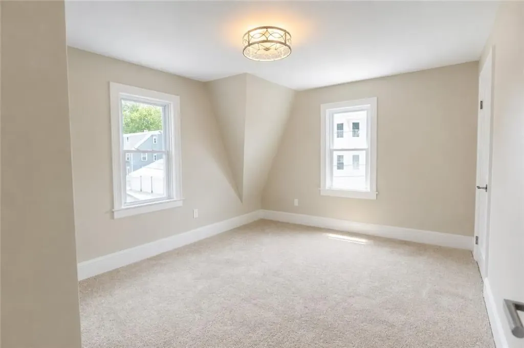 15 Redfern Street North Providence RI 02911