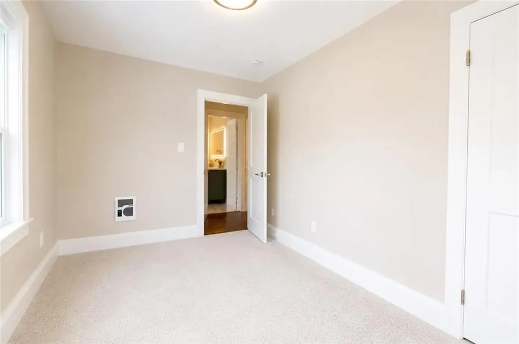 15 Redfern Street North Providence RI 02911