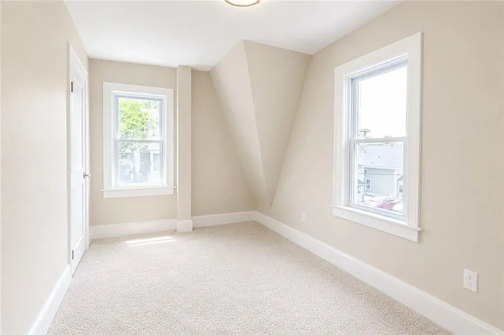 15 Redfern Street North Providence RI 02911
