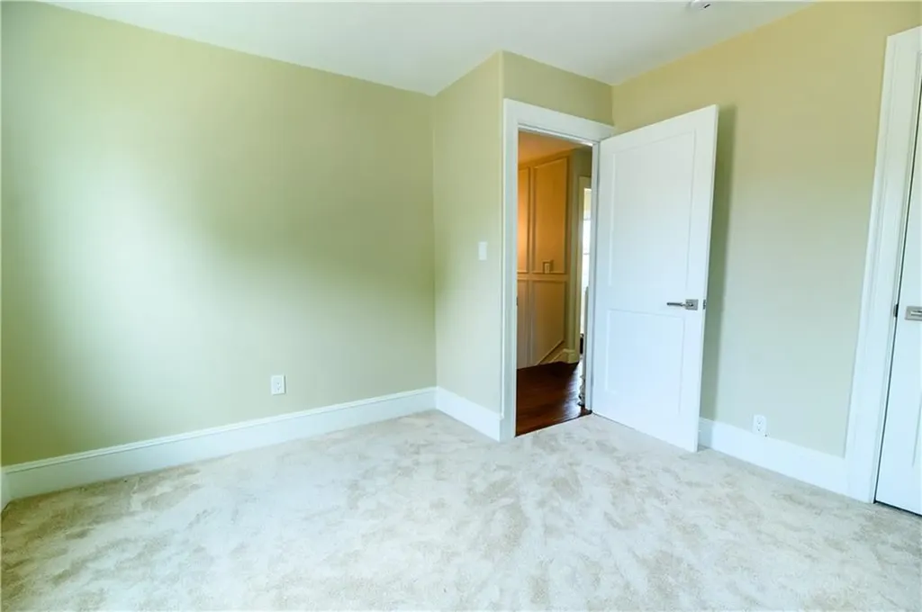 15 Redfern Street North Providence RI 02911
