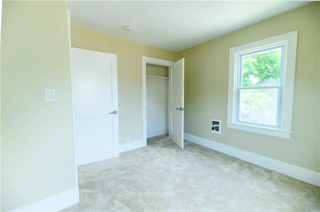 15 Redfern Street North Providence RI 02911