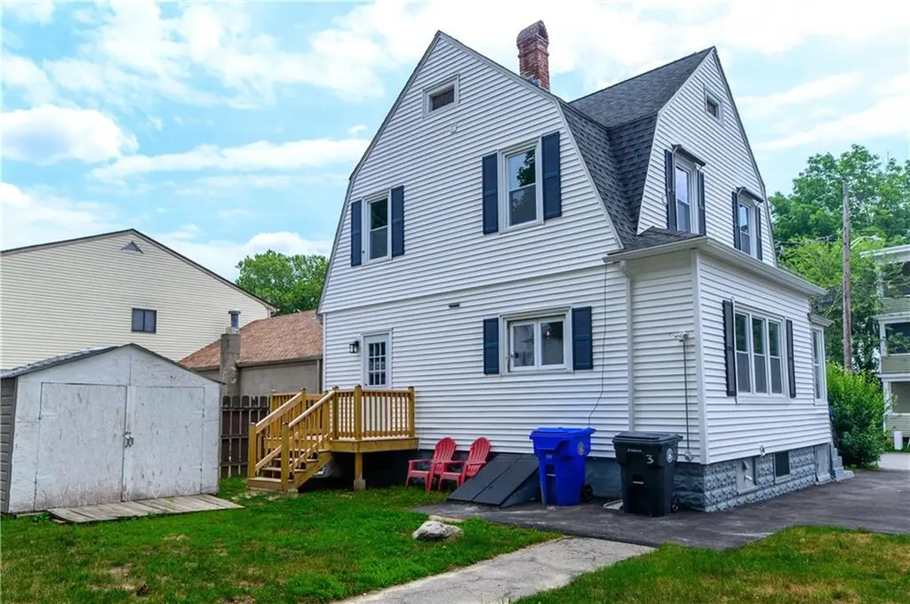 15 Redfern Street North Providence RI 02911