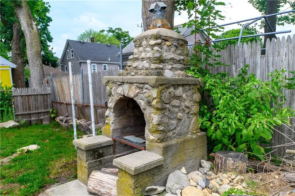 15 Redfern Street North Providence RI 02911