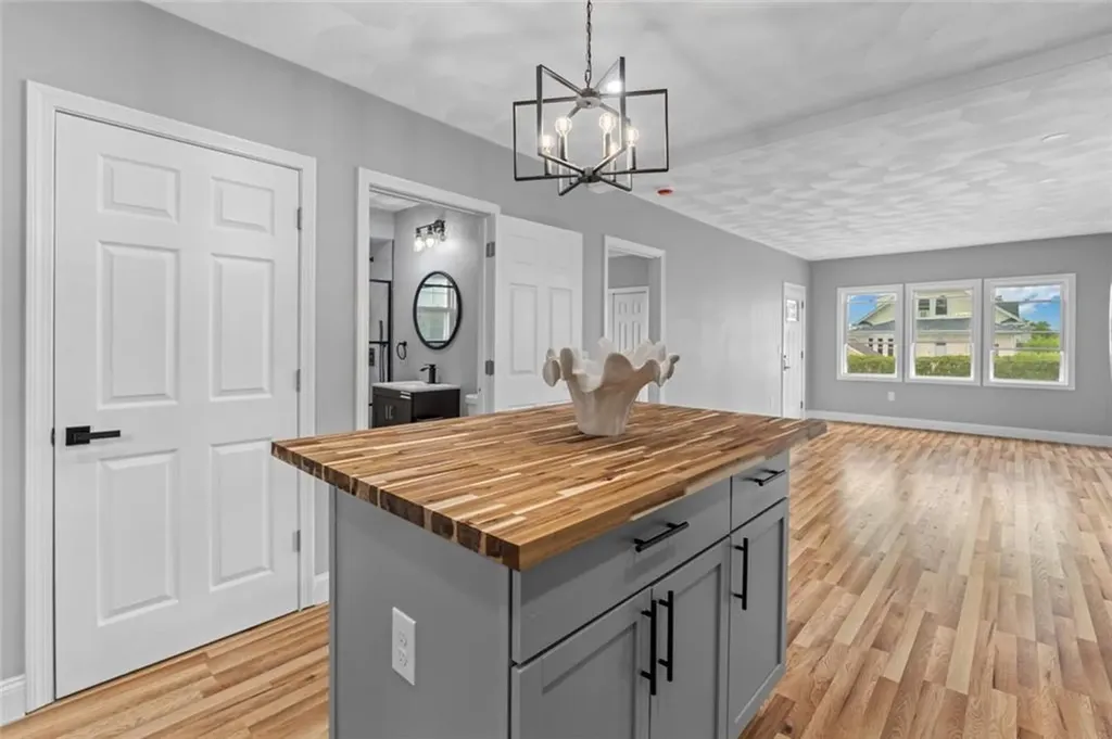 51 Alto Street Cranston RI 02920