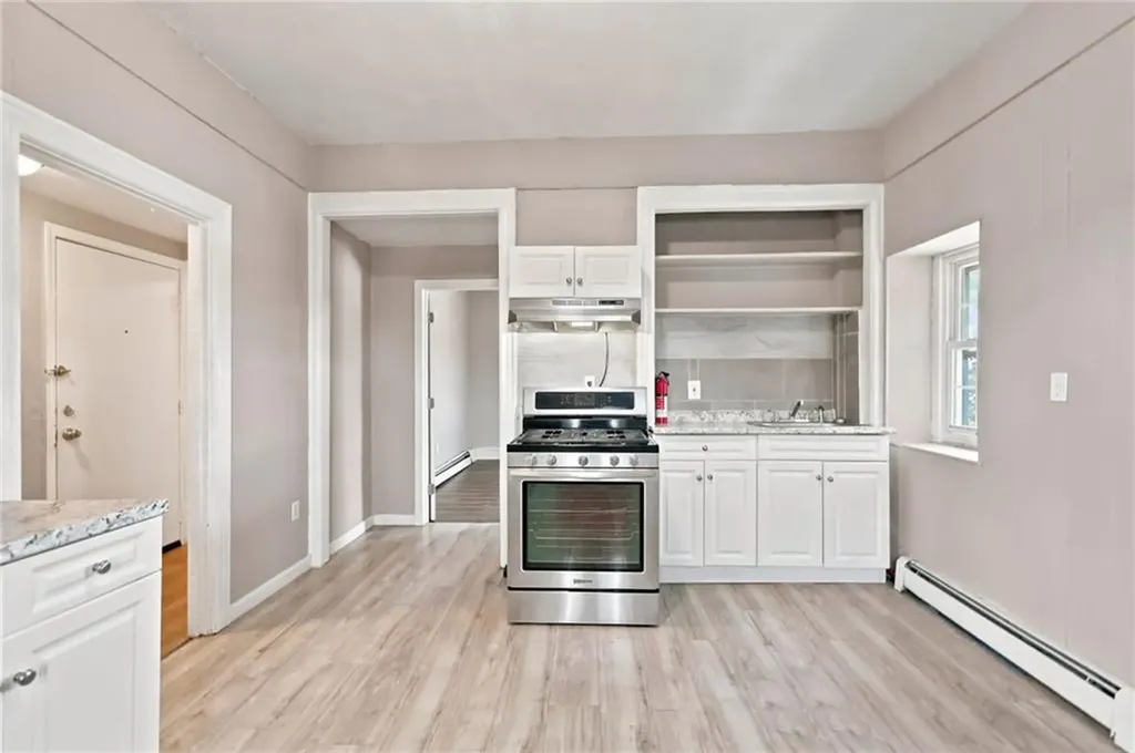 21 Sackett Street Providence RI 02907