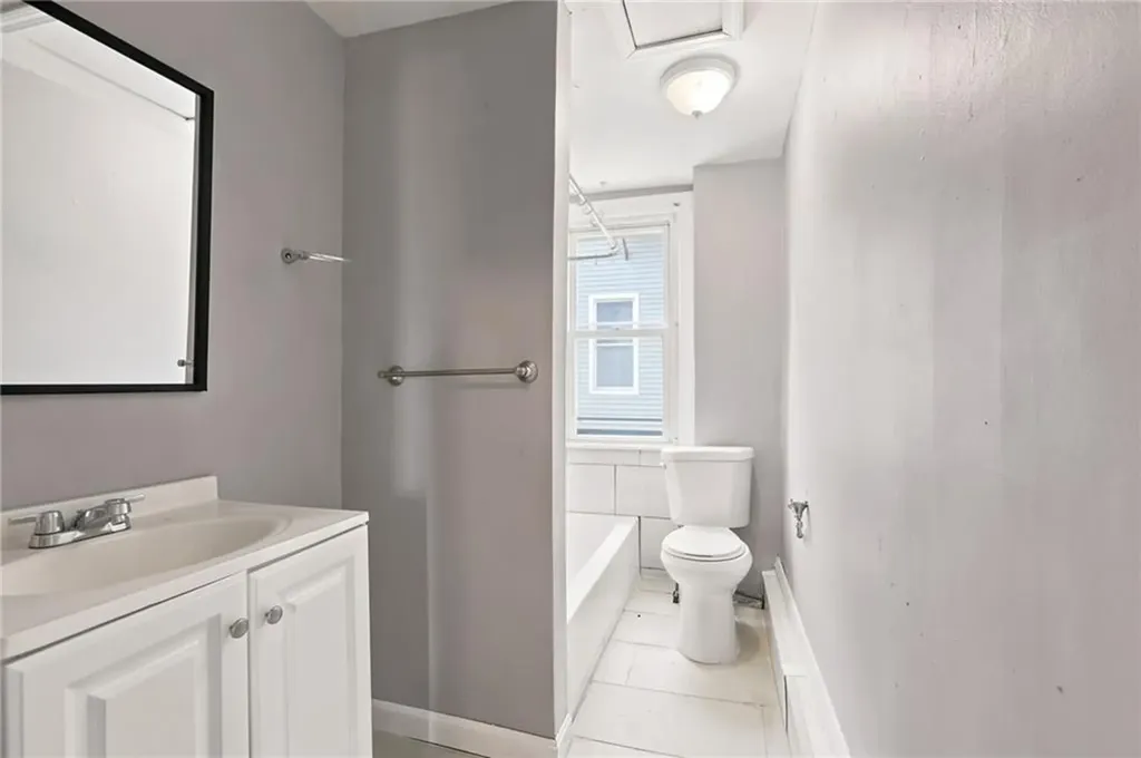 21 Sackett Street Providence RI 02907