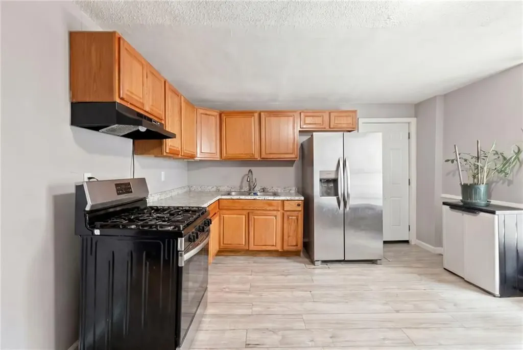 21 Sackett Street Providence RI 02907