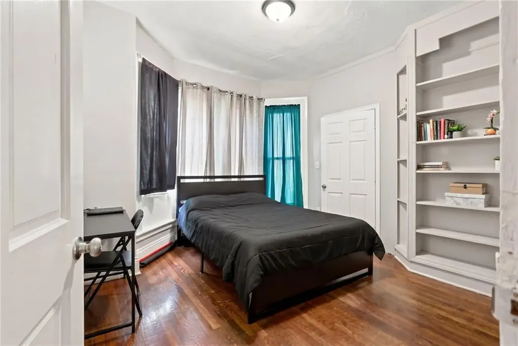 21 Sackett Street Providence RI 02907