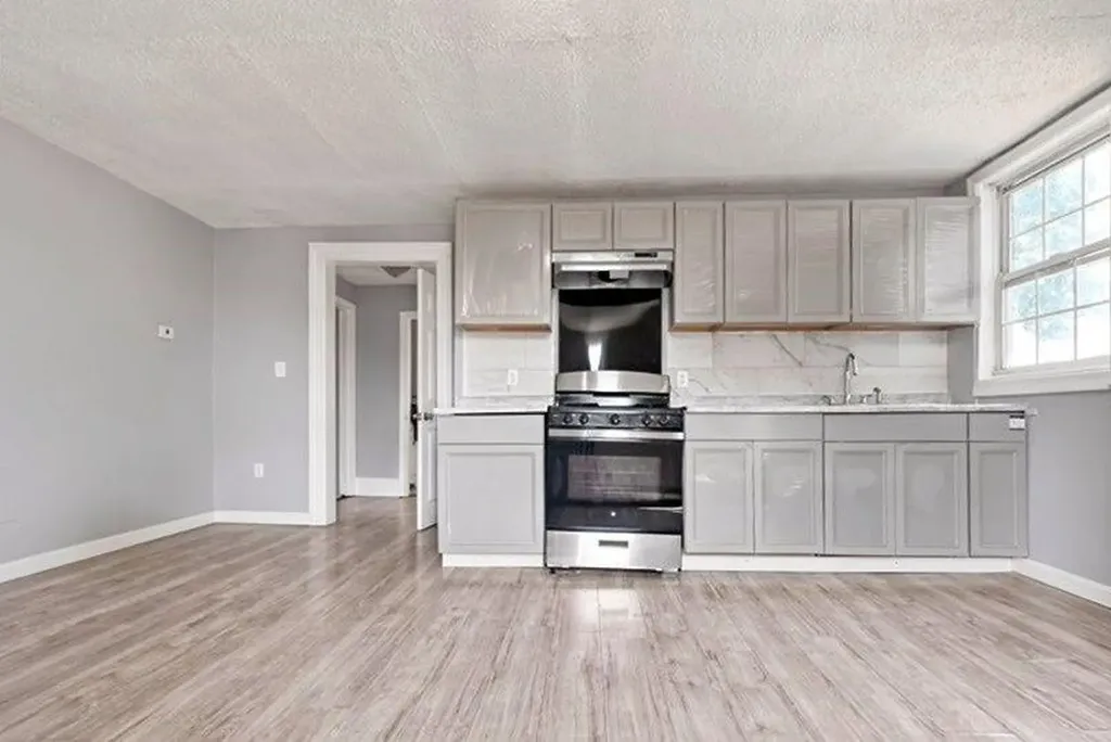 21 Sackett Street Providence RI 02907