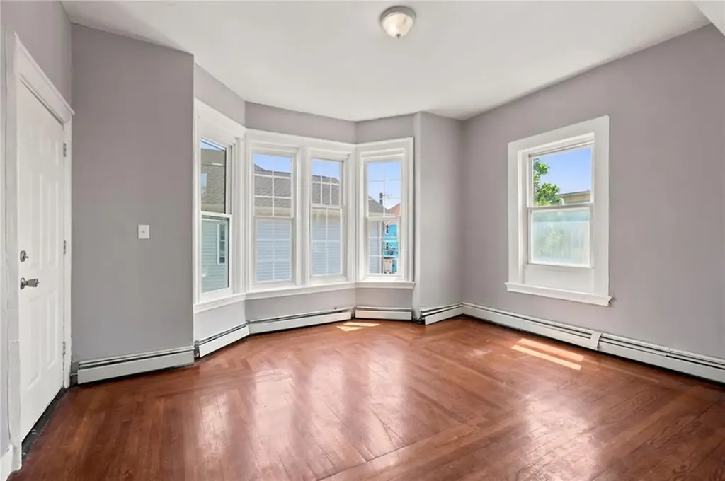 21 Sackett Street Providence RI 02907