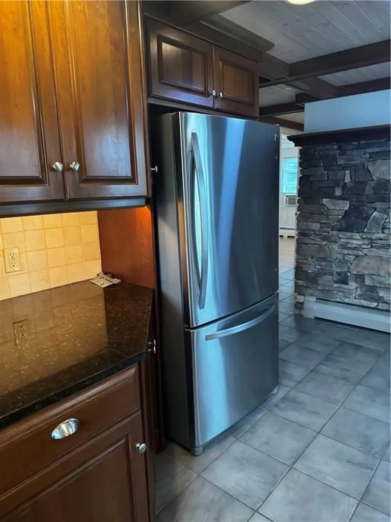 11 Rutherford Court Warwick RI 02886