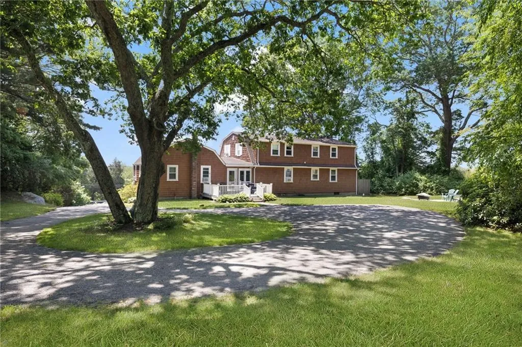 5443 Post Road Charlestown RI 02813