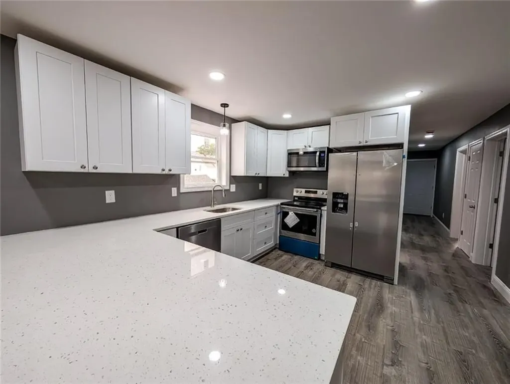 139 Benedict Street Providence RI 02909