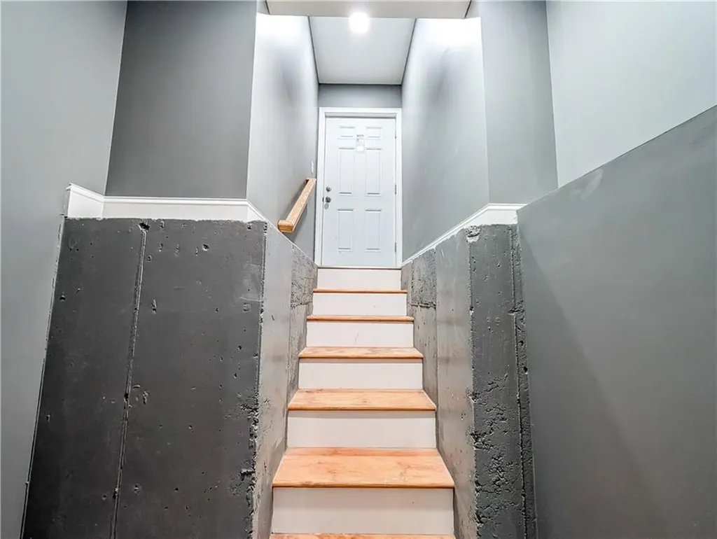 139 Benedict Street Providence RI 02909