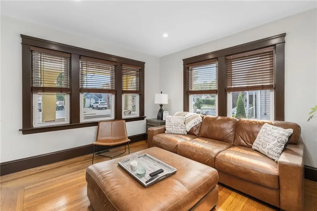 76 Myrtle Avenue Cranston RI 02910