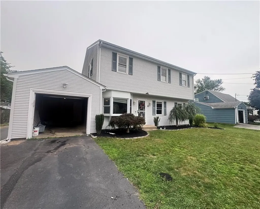 42 Locust Glen Drive Cranston RI 02921