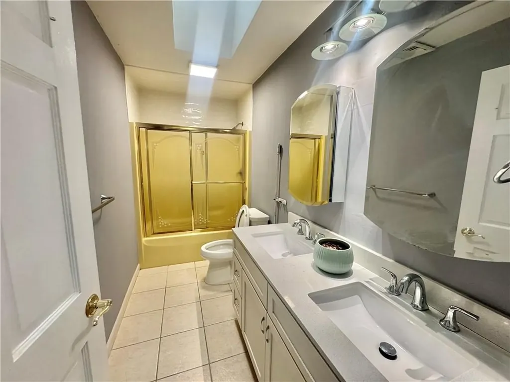 42 Locust Glen Drive Cranston RI 02921