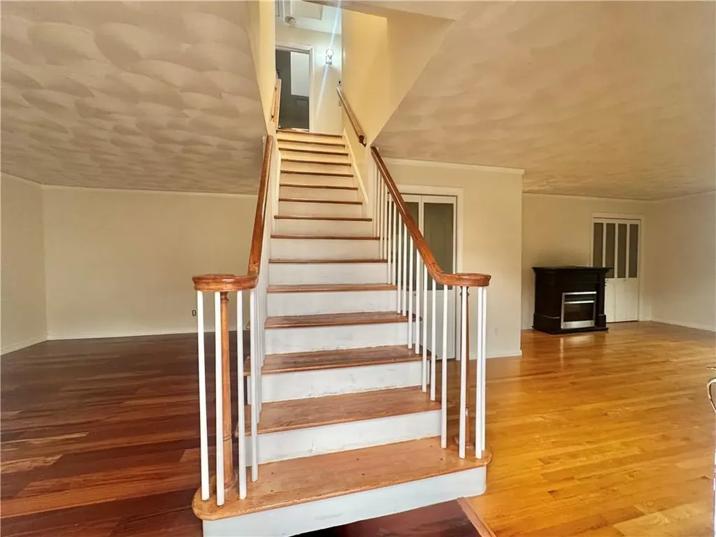 42 Locust Glen Drive Cranston RI 02921
