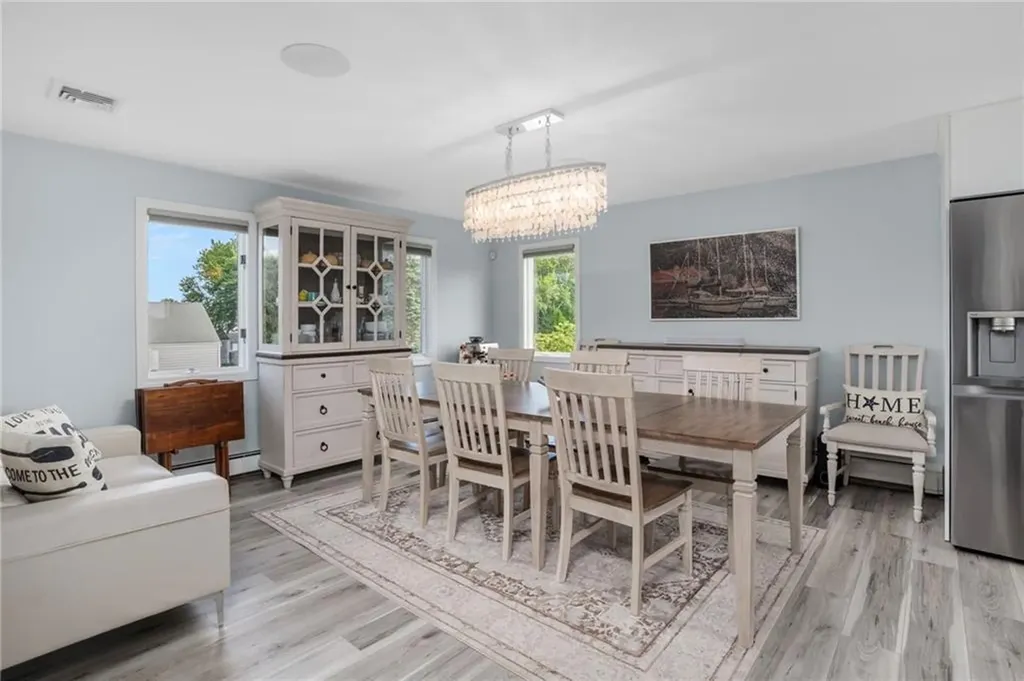 46 Exeter Boulevard Narragansett RI 02882