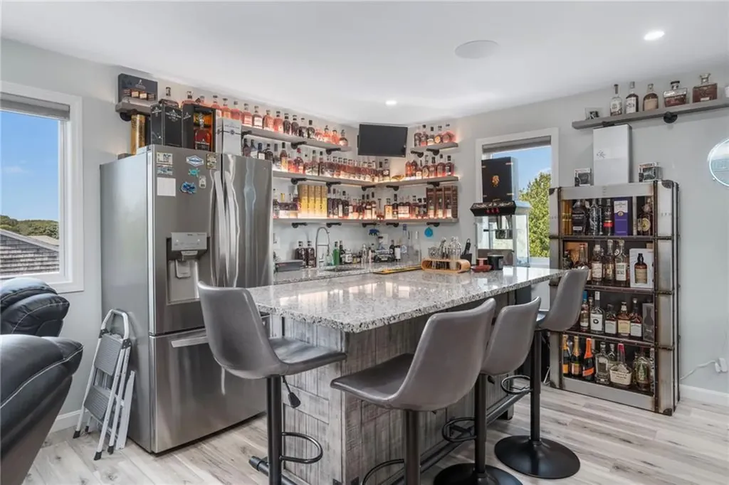 46 Exeter Boulevard Narragansett RI 02882