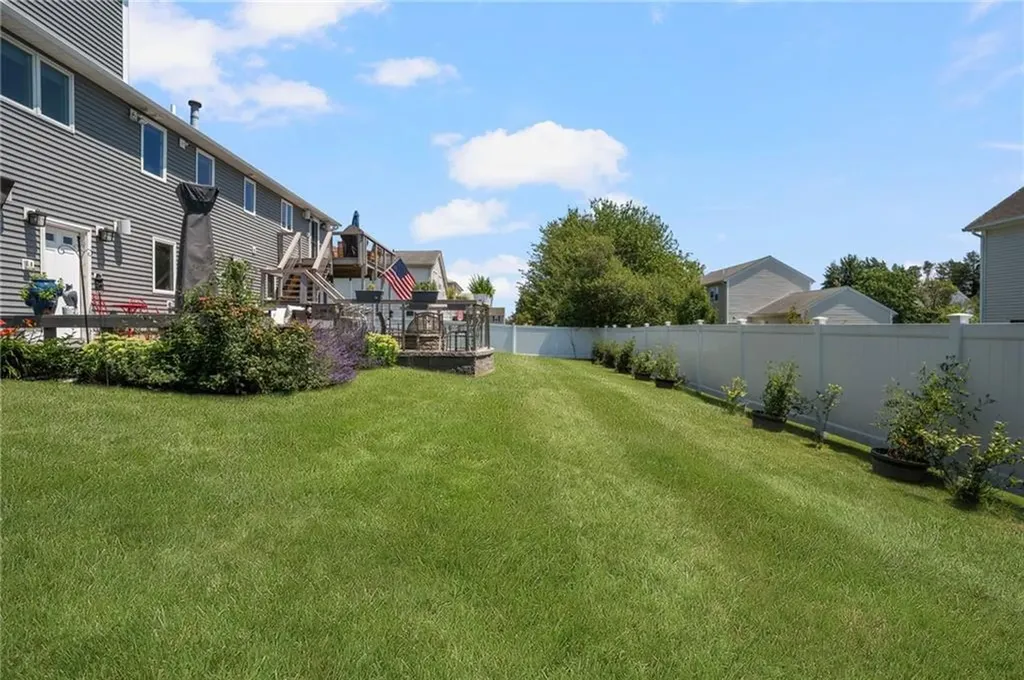 46 Exeter Boulevard Narragansett RI 02882