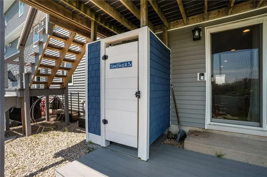 46 Exeter Boulevard Narragansett RI 02882