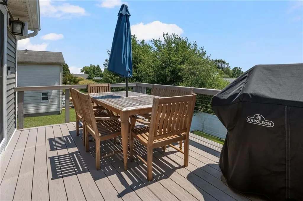 46 Exeter Boulevard Narragansett RI 02882