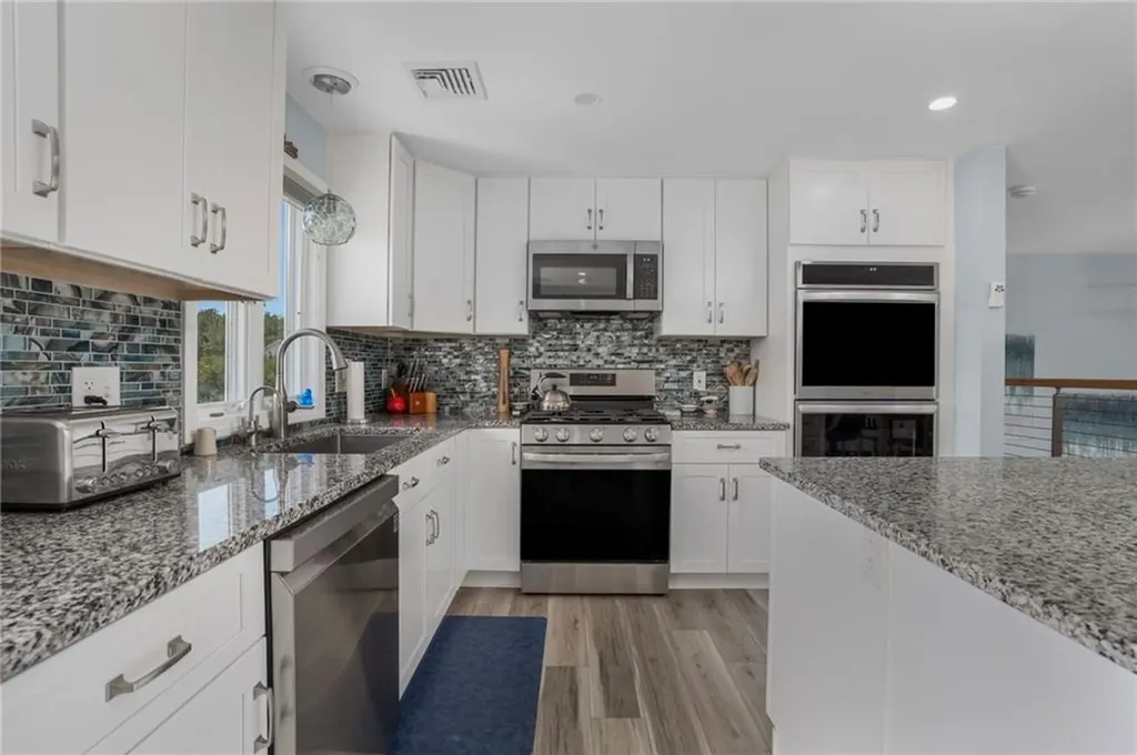 46 Exeter Boulevard Narragansett RI 02882