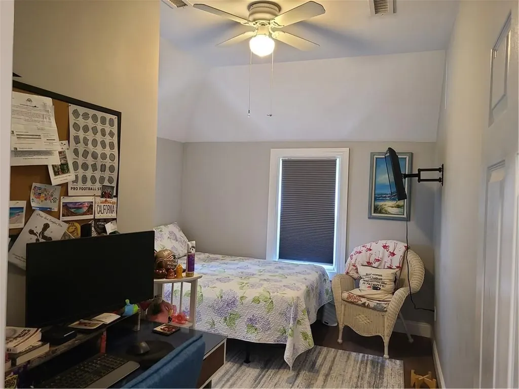 98 Alden Avenue Warwick RI 02889