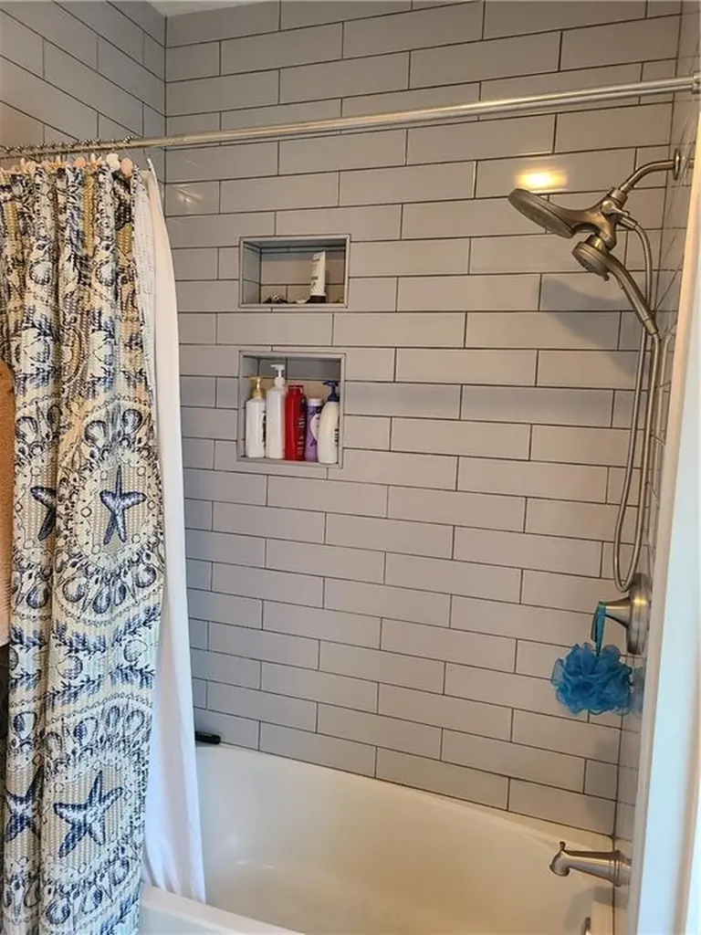 98 Alden Avenue Warwick RI 02889