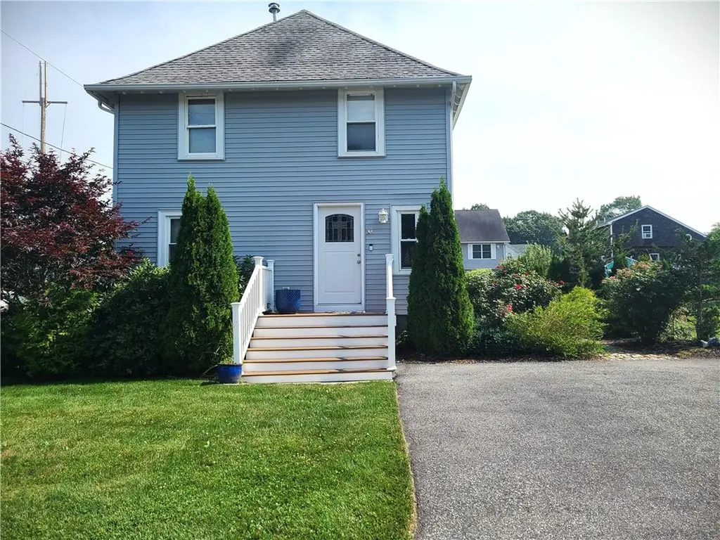 98 Alden Avenue Warwick RI 02889