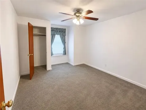 16 Sandra Drive North Kingstown RI 02852
