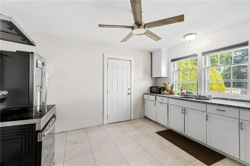 12 Blackstone Street Cumberland RI 02864