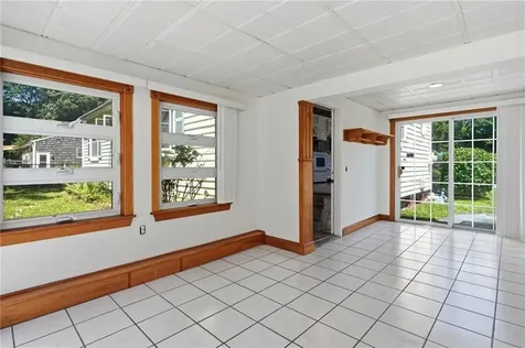 22 Hatfield Street North Kingstown RI 02852