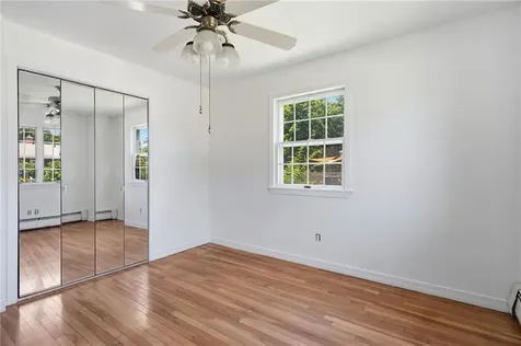 22 Hatfield Street North Kingstown RI 02852