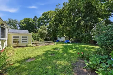 22 Hatfield Street North Kingstown RI 02852